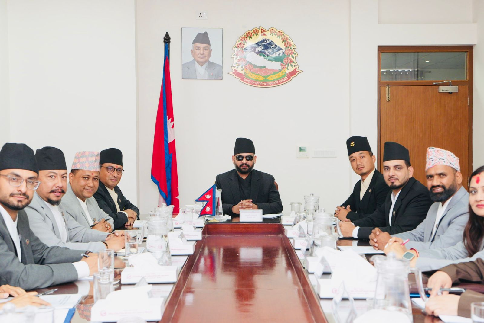 PM calls for cabinet meeting for 4:30 PM this afternoon